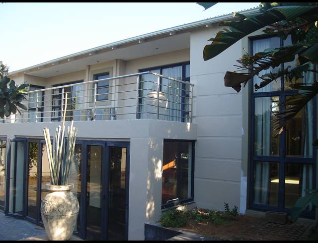 5 BEDROOM HOUSE TO LET IN UMHLANGA CENTRAL